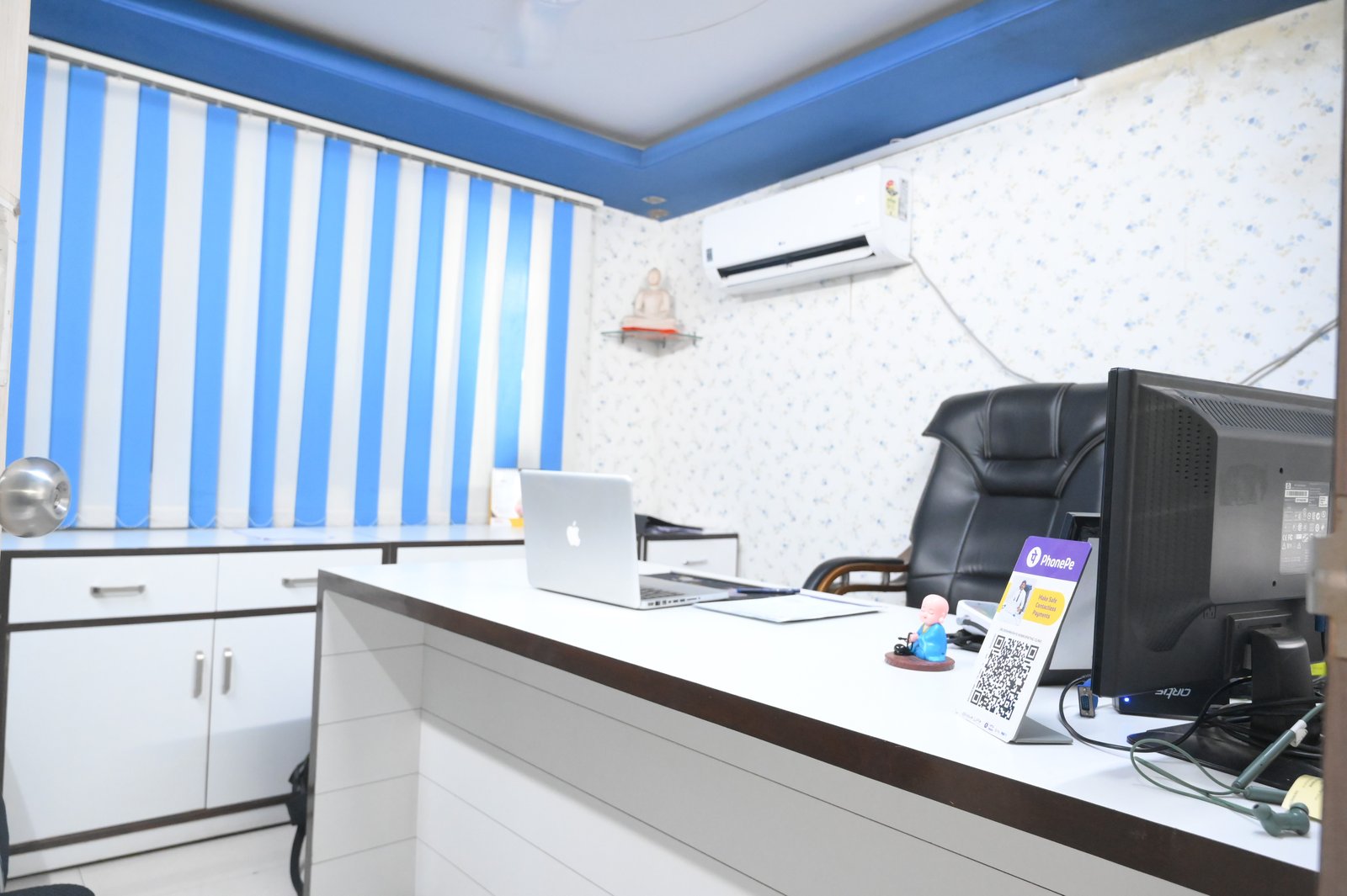 Consultation room at Dr. Deshmukh's Homeopathy Clinic